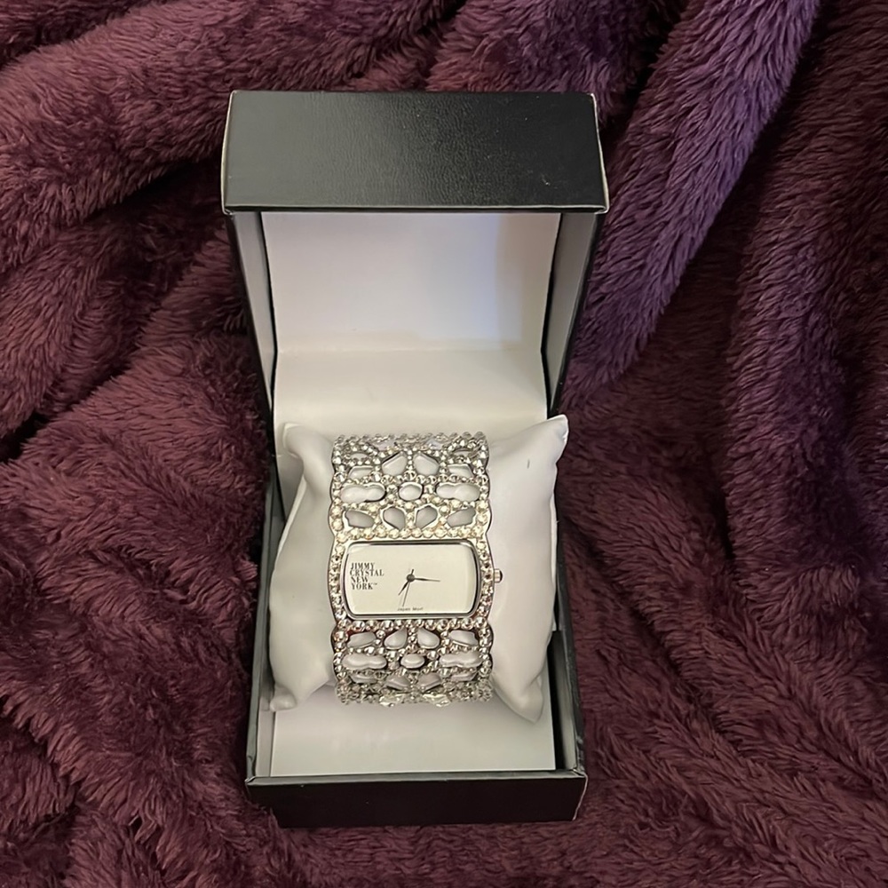 Gorgeous NEW blinged out watch